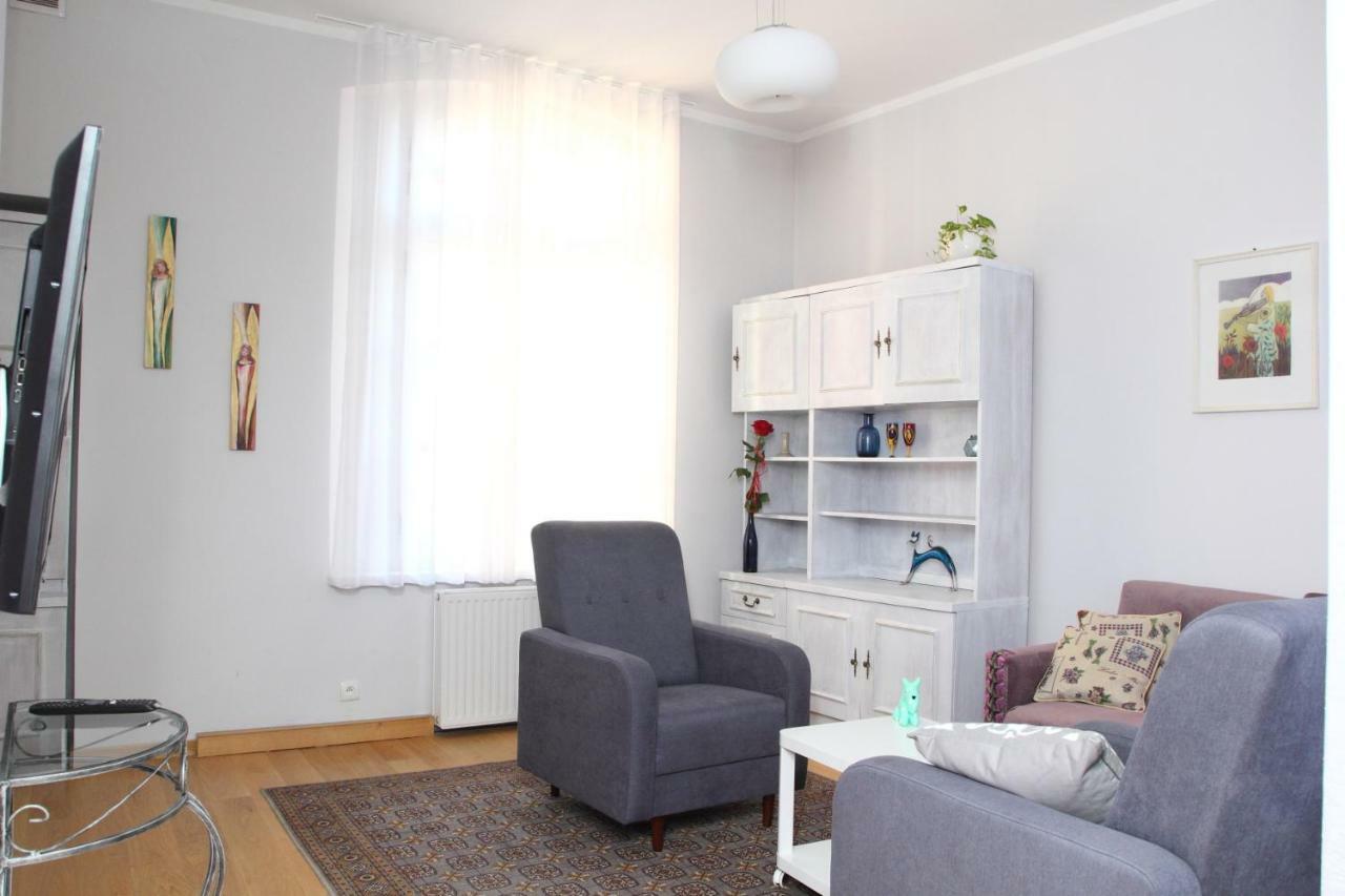 Apartament Antykwa Thorn Exterior foto